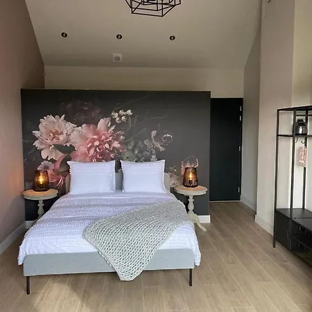 Aasterbergerhoeve 3*