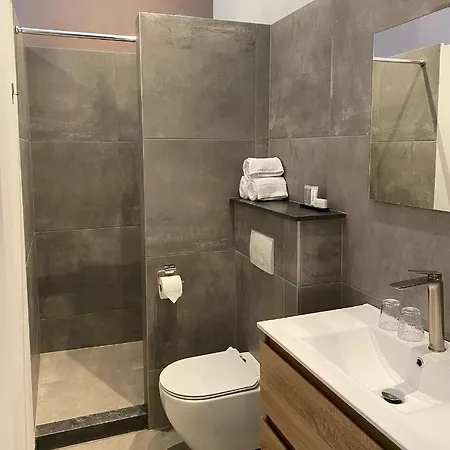 Aasterbergerhoeve 3*